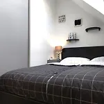 Apartment Lila