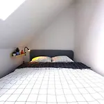 Apartment Lila